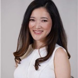 Elise Min board-certified labiaplasty surgeon