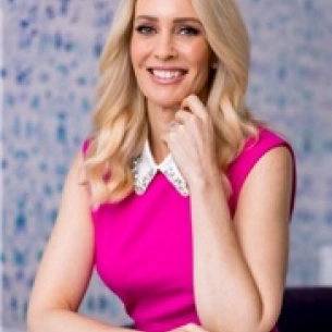 Erica Bartlett board-certified labiaplasty surgeon