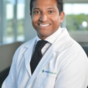 Neil Kundu board-certified labiaplasty surgeon