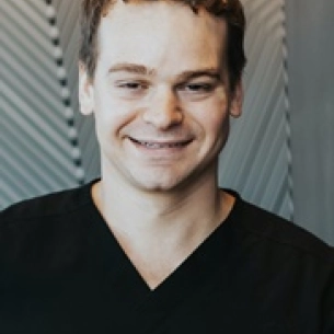 Rafi Fredman board-certified labiaplasty surgeon