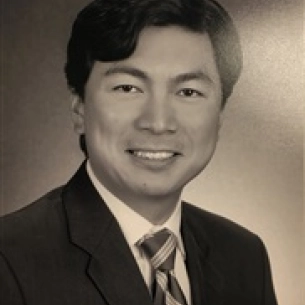 Yifan Guo board-certified labiaplasty surgeon