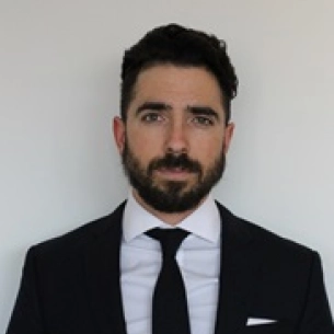 Derek Reformat board-certified labiaplasty surgeon