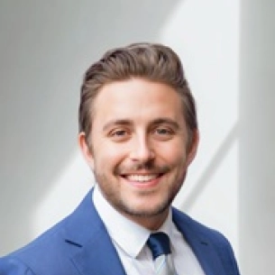 Tobias Long board-certified labiaplasty surgeon