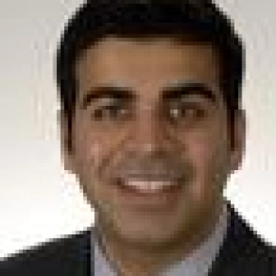Karan Chopra board-certified labiaplasty surgeon