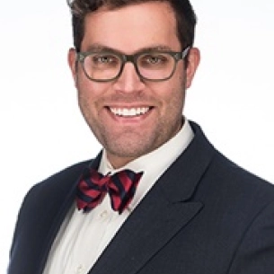 Sean Figy board-certified labiaplasty surgeon