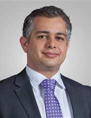 Hamid Abdollahi board-certified labiaplasty surgeon