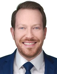 Roni Prucz board-certified labiaplasty surgeon