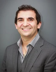 Kamran Azad board-certified labiaplasty surgeon