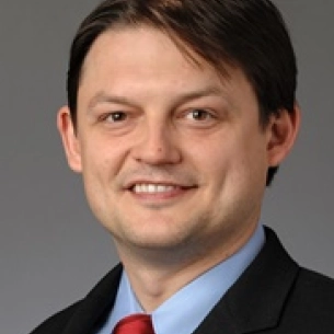 Max Yeslev board-certified labiaplasty surgeon