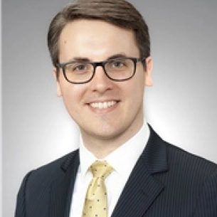 Edward Ruane board-certified labiaplasty surgeon