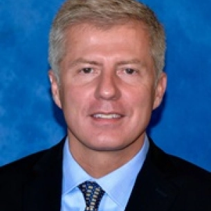 William Ross board-certified labiaplasty surgeon