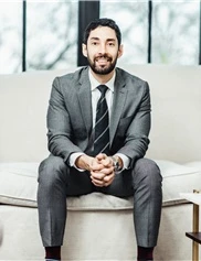 Michael Mirzabeigi board-certified labiaplasty surgeon