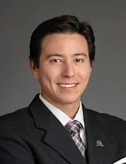 Owen Johnson board-certified labiaplasty surgeon