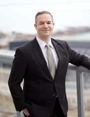 Daniel Krochmal board-certified labiaplasty surgeon