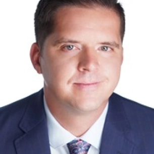 Nicholas Howland board-certified labiaplasty surgeon