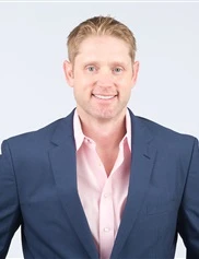 Kyle Shaddix board-certified labiaplasty surgeon