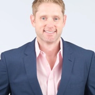Kyle Shaddix board-certified labiaplasty surgeon