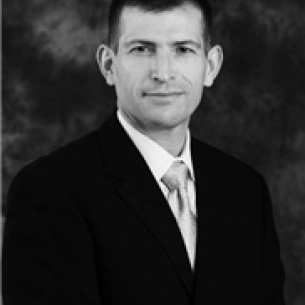 Todd Zuhlke board-certified labiaplasty surgeon