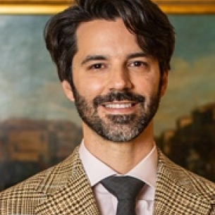 Brad Gandolfi board-certified labiaplasty surgeon