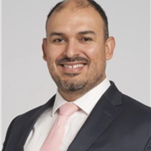 Donald Harvey board-certified labiaplasty surgeon