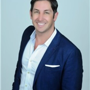 Michael Frederick board-certified labiaplasty surgeon