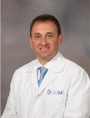 Ian Hoppe board-certified labiaplasty surgeon