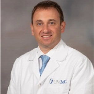 Ian Hoppe board-certified labiaplasty surgeon