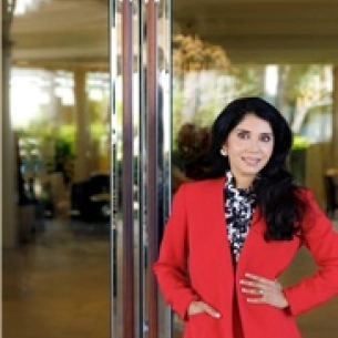 Azra Ashraf board-certified labiaplasty surgeon