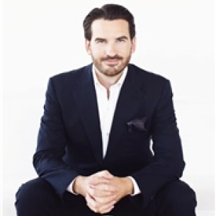 Nicholas Adams board-certified labiaplasty surgeon