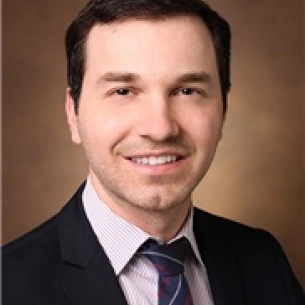 Julian Winocour board-certified labiaplasty surgeon