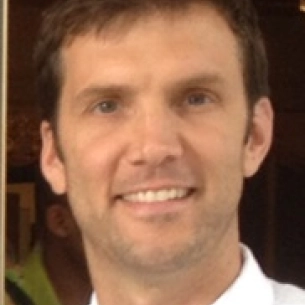 Brian Bradow board-certified labiaplasty surgeon