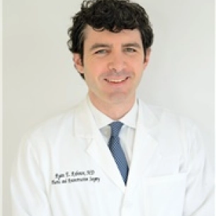 Ryan Rebowe board-certified labiaplasty surgeon