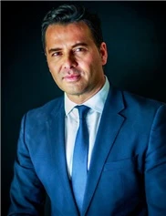 Marco Gonzalez board-certified labiaplasty surgeon