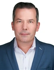 Colin Failey board-certified labiaplasty surgeon
