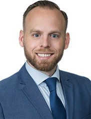 Darrell Freeman board-certified labiaplasty surgeon