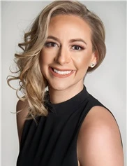 Kristi Hustak board-certified labiaplasty surgeon