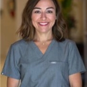 Regina Fearmonti board-certified labiaplasty surgeon