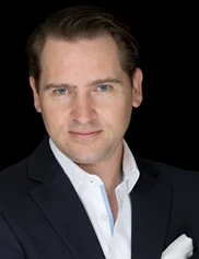 Humberto Palladino board-certified labiaplasty surgeon