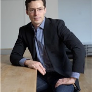 Jeremiah Redstone board-certified labiaplasty surgeon