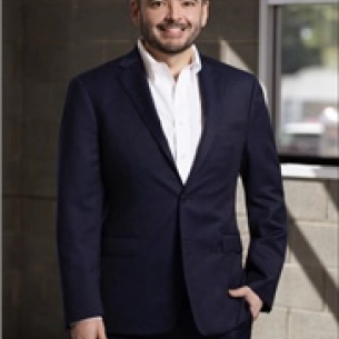 Randall Craft board-certified labiaplasty surgeon
