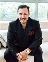 Daniel Careaga board-certified labiaplasty surgeon