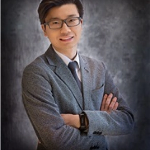 Eric Li board-certified labiaplasty surgeon