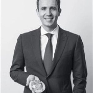 Daniel Maman board-certified labiaplasty surgeon