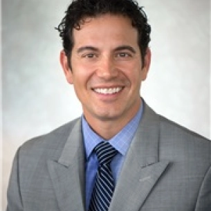 Matthew Guzzo board-certified labiaplasty surgeon