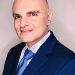 Sotirios Papafragkou board-certified labiaplasty surgeon