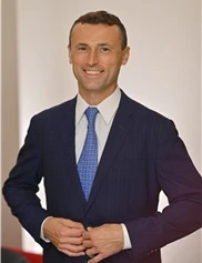 Aleksandr Shteynberg board-certified labiaplasty surgeon