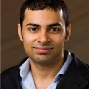 Farooq Shahzad board-certified labiaplasty surgeon