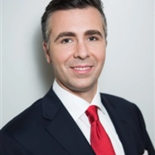 Daniel Hatef board-certified labiaplasty surgeon