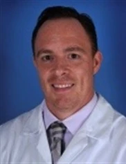 Justin Maxhimer board-certified labiaplasty surgeon