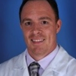 Justin Maxhimer board-certified labiaplasty surgeon